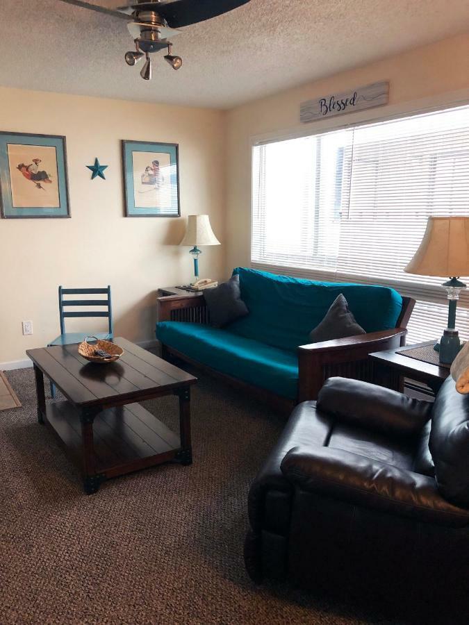 Anchorage Uptown Suites Exterior foto